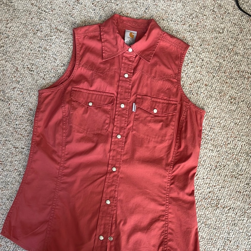 Cathartic sleeve less button up